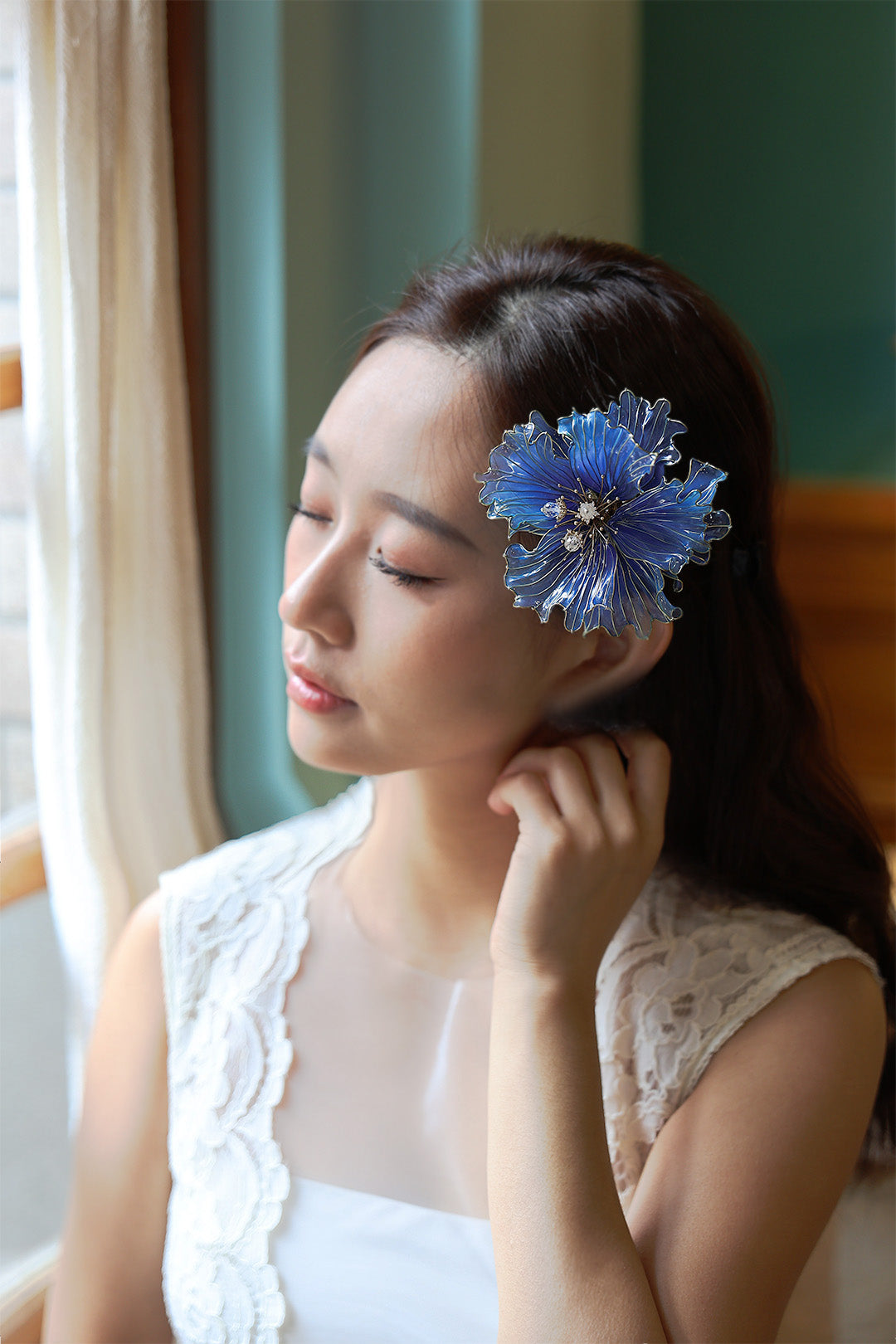 Peacock flower hair ornament