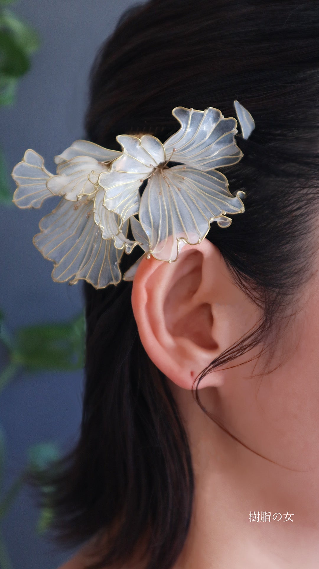 Peacock flower hair ornament