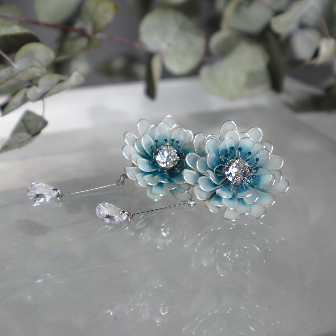 Peacock flower earrings Blue