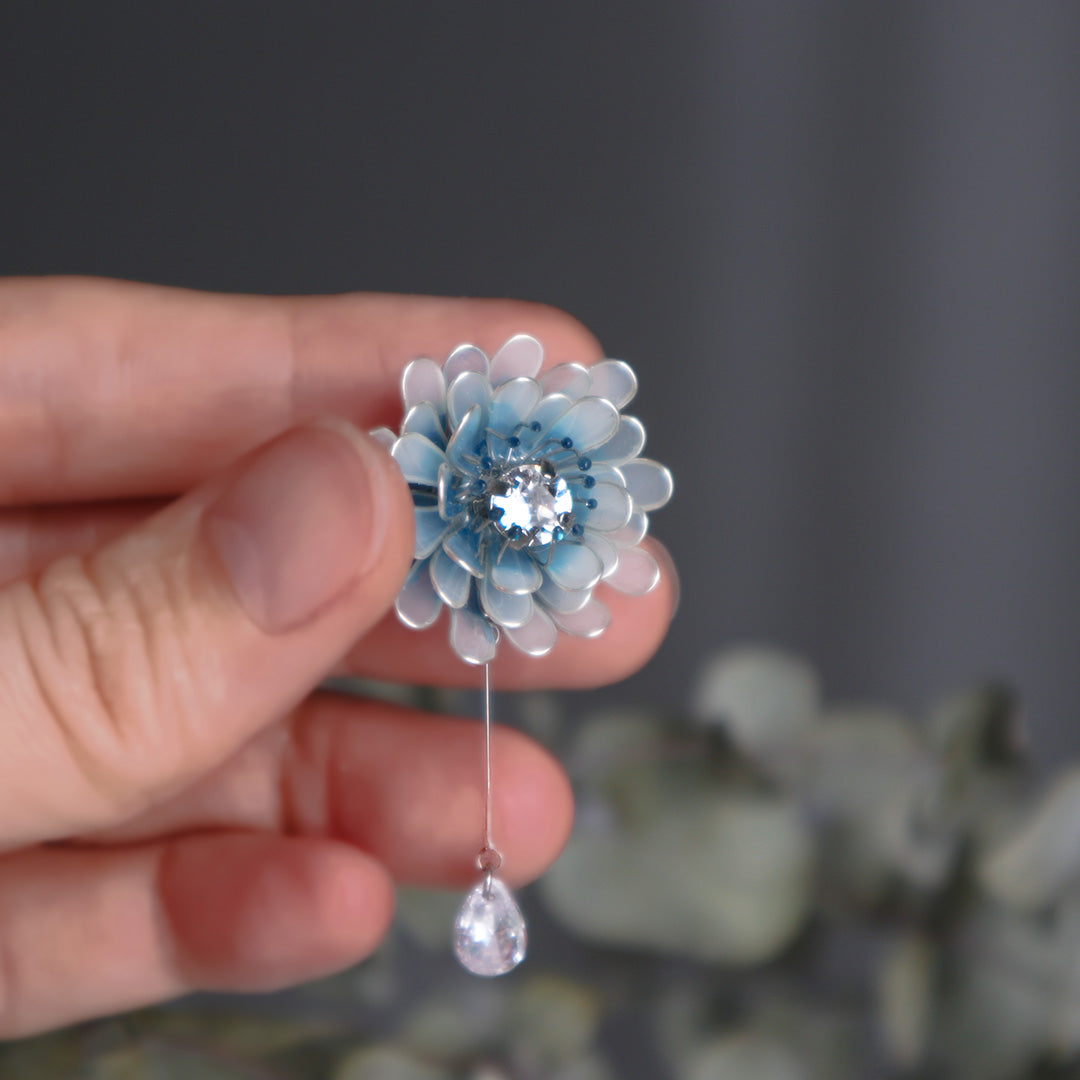 Peacock flower earrings Blue