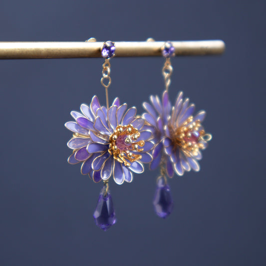 菊重ね耳飾り　purple