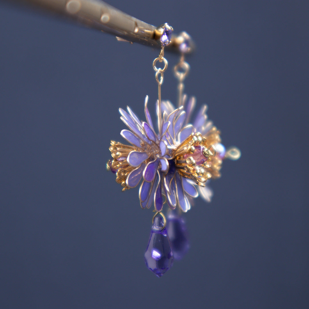 菊重ね耳飾り　purple